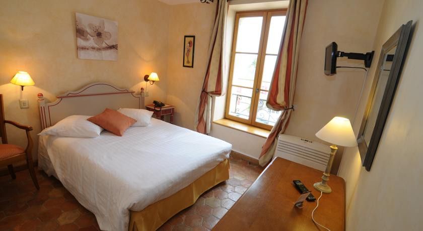 Hostellerie De La Tour D'Auxois Saulieu Bagian luar foto
